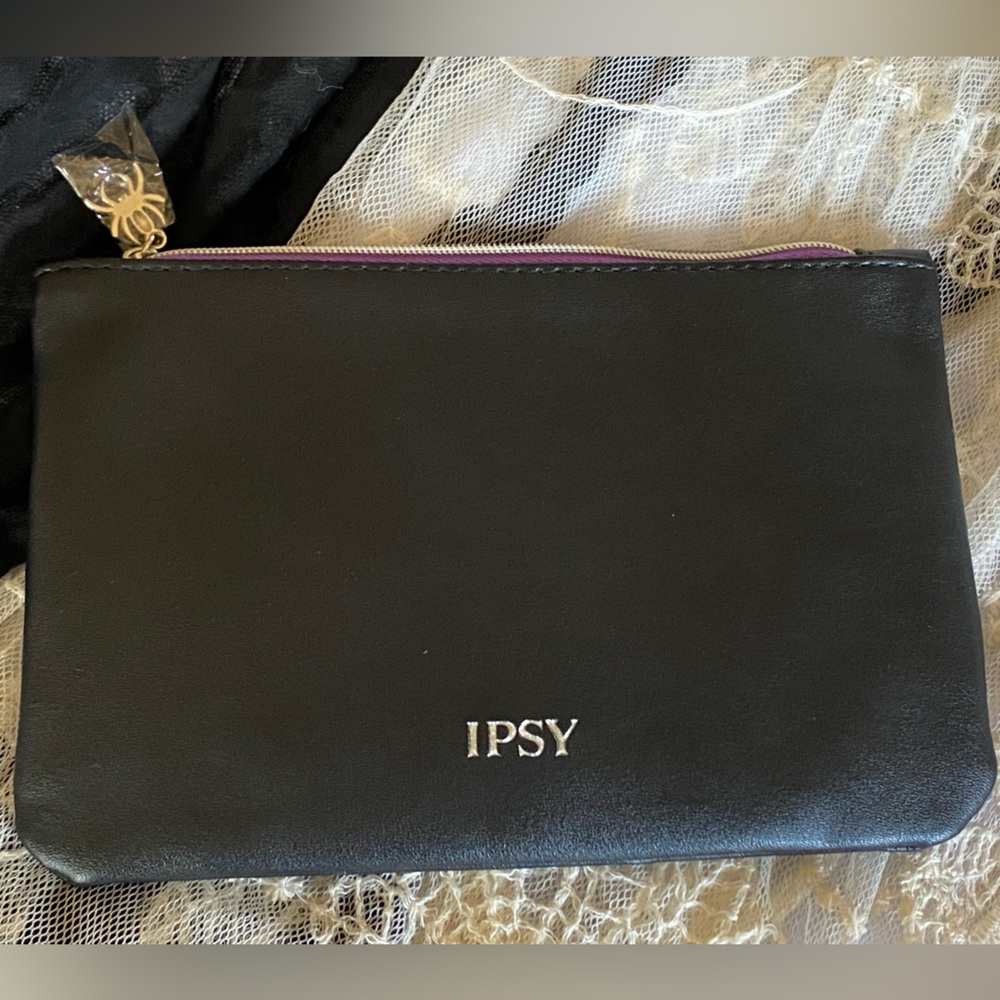 Ipsy Black Spider Web Glam Top Zip Bag w/Spider Zip Pull
